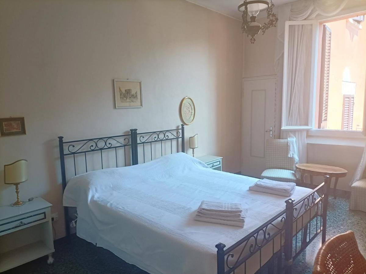 Nice Apartments In Downtown Bologna Bagian luar foto