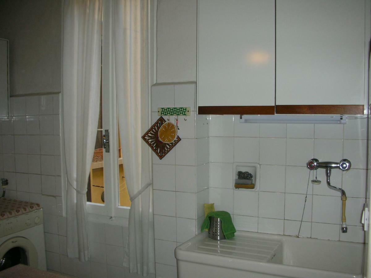 Nice Apartments In Downtown Bologna Bagian luar foto