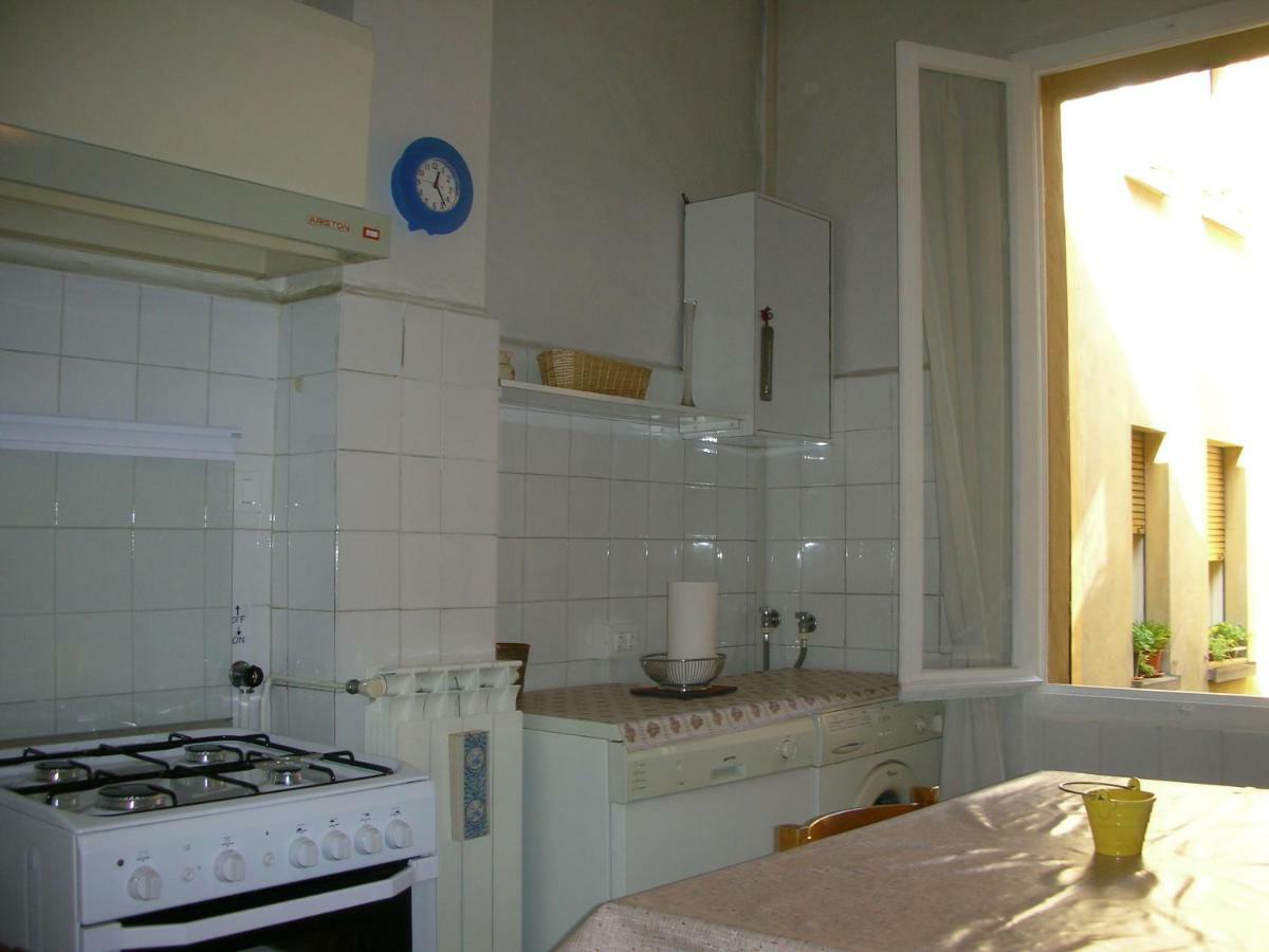 Nice Apartments In Downtown Bologna Bagian luar foto