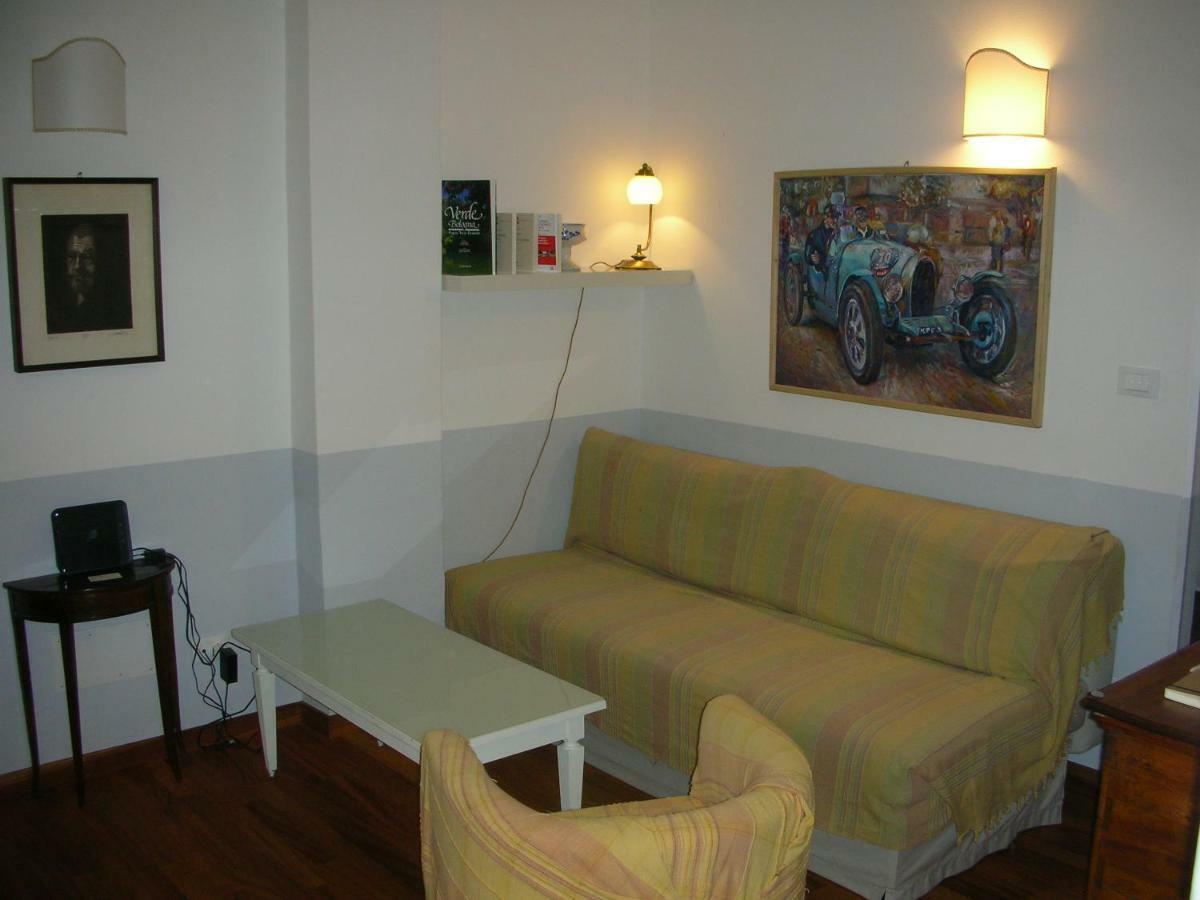 Nice Apartments In Downtown Bologna Bagian luar foto